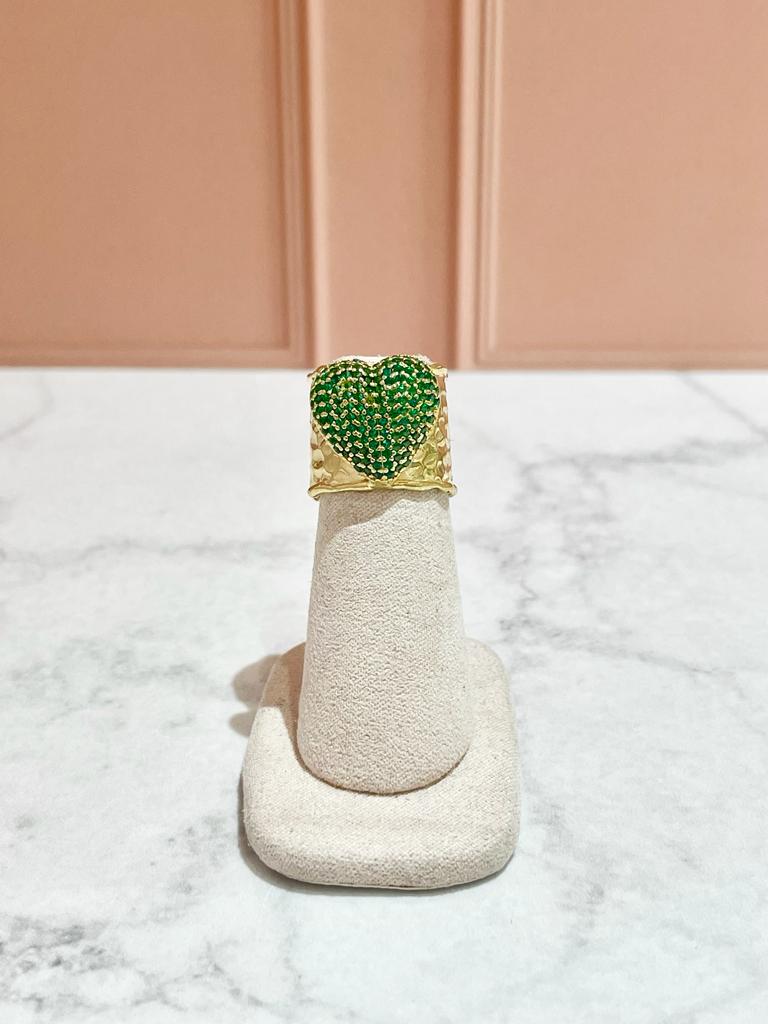 ANILLO TEXTURIZADO CORAZÓN VERDE