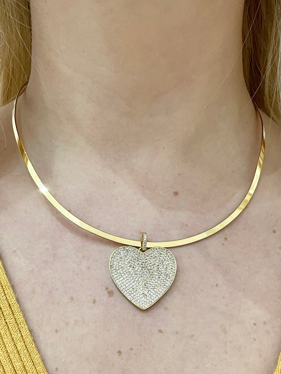 COLLAR GARGANTILLA DIJE CORAZÓN