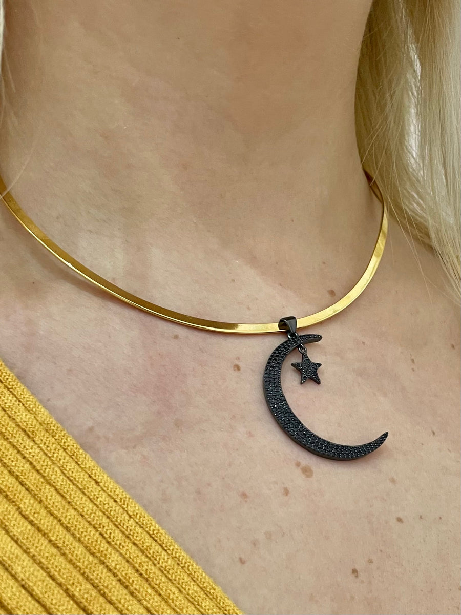 COLLAR GARGANTILLA DIJE LUNA ESTRELLA