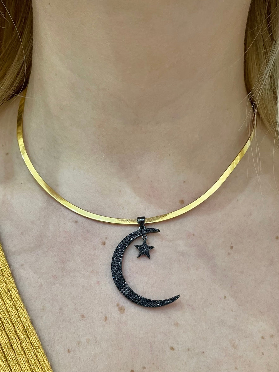 COLLAR GARGANTILLA DIJE LUNA ESTRELLA