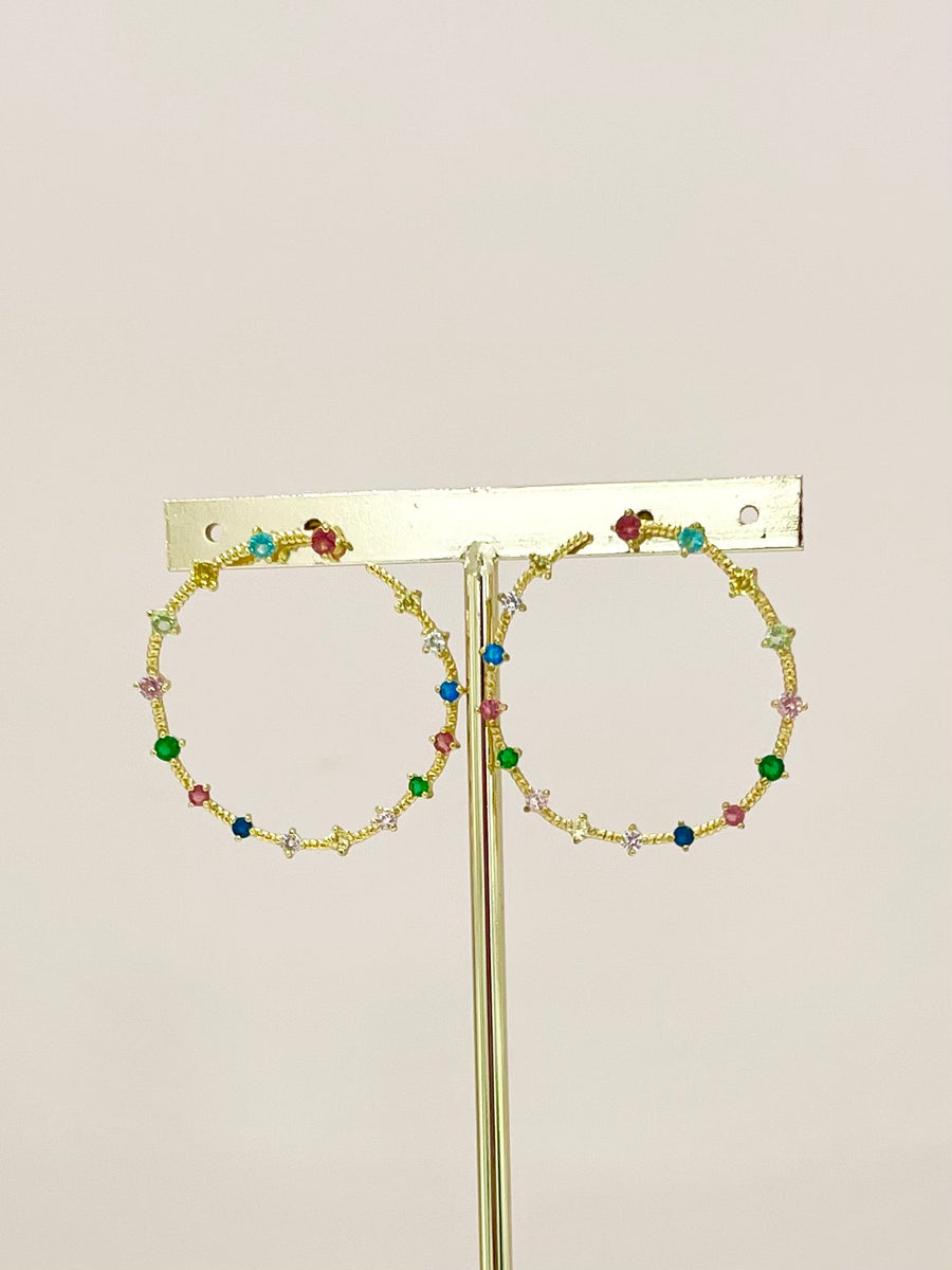ARETES CÍRCULO DORADO RAINBOW