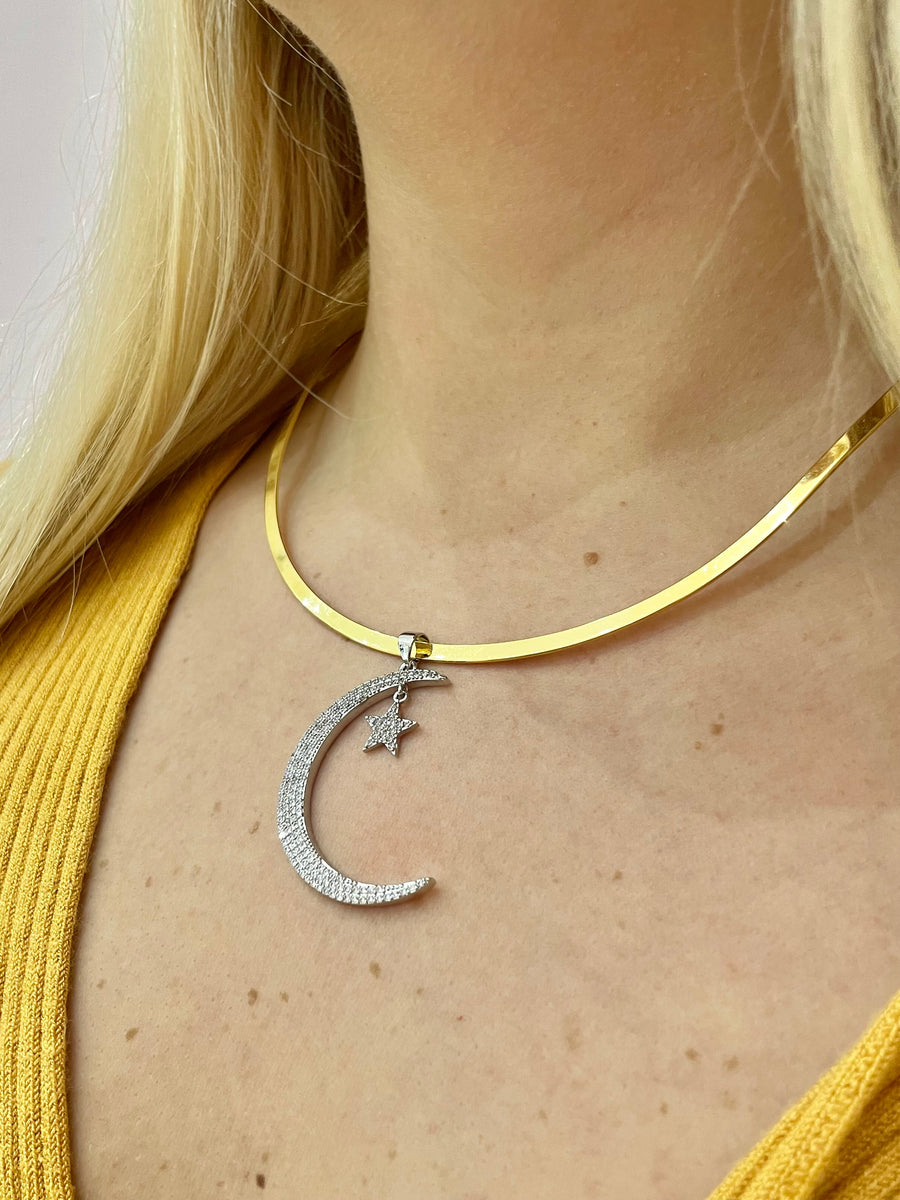 COLLAR GARGANTILLA DIJE LUNA Y ESTRELLA
