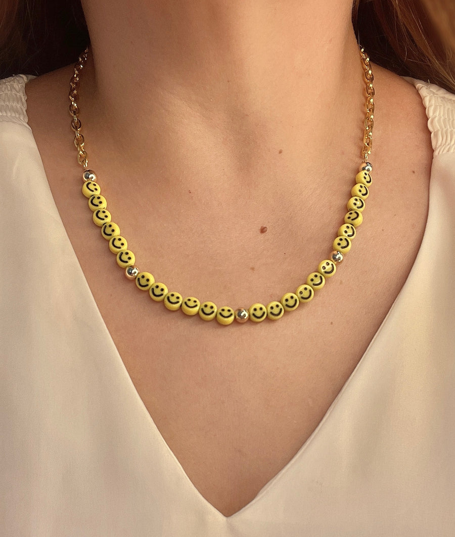 COLLAR SMILEY CADENA DORADA