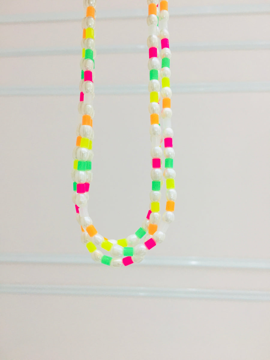 COLLAR TUBITOS CAUCHO COLORES CON PERLAS